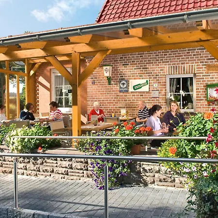 布拉莫斯祖维彻托兰酒店 2*